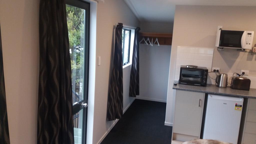 Stream View Apartment Крайстчърч Екстериор снимка